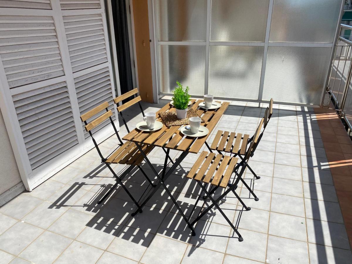 Apartamentos Ar Isern Blanes Eksteriør billede